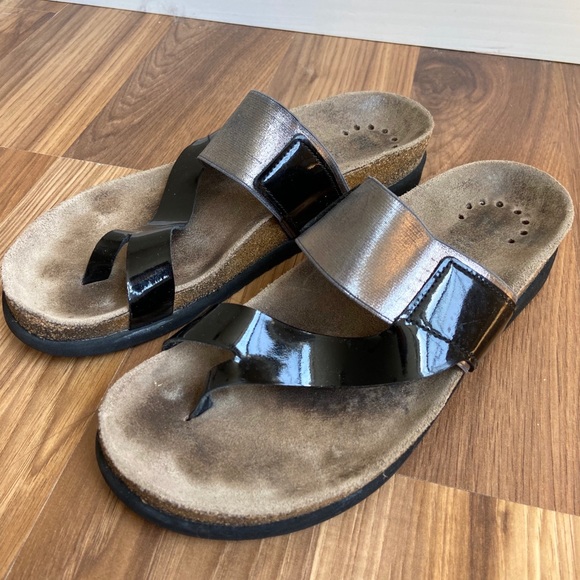 mephisto helen black patent